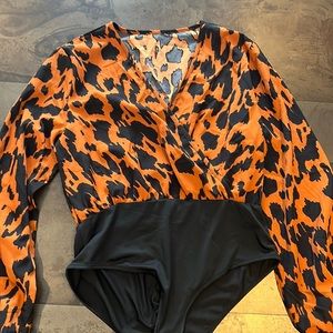 Womens animal print bodysuit size L